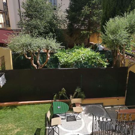 Affitta Camere Mimi Family Firenze Bagian luar foto
