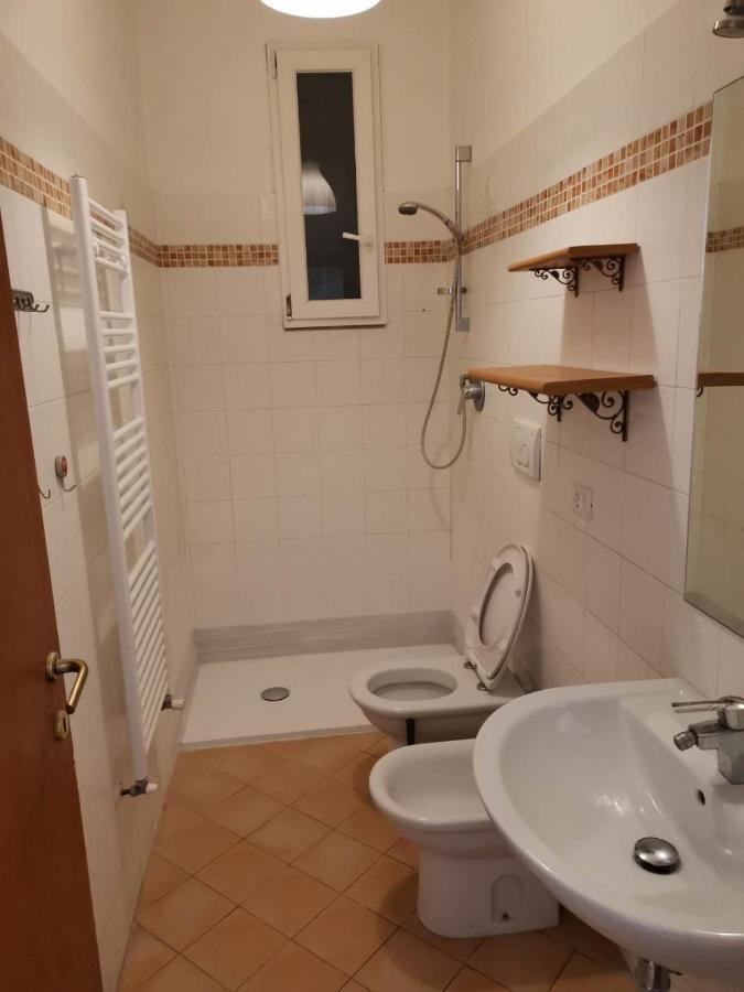 Affitta Camere Mimi Family Firenze Bagian luar foto