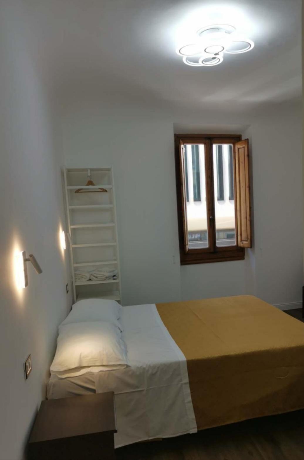 Affitta Camere Mimi Family Firenze Bagian luar foto